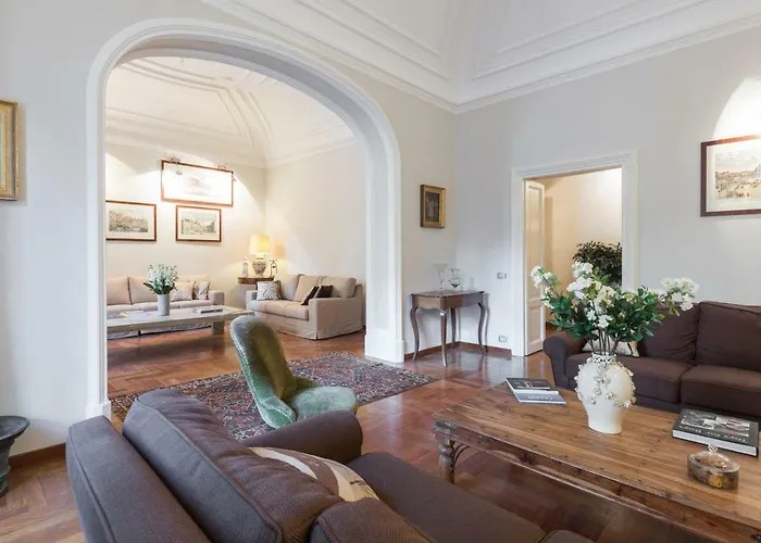 Amazing 4 Bedrooms Apartment With Garden