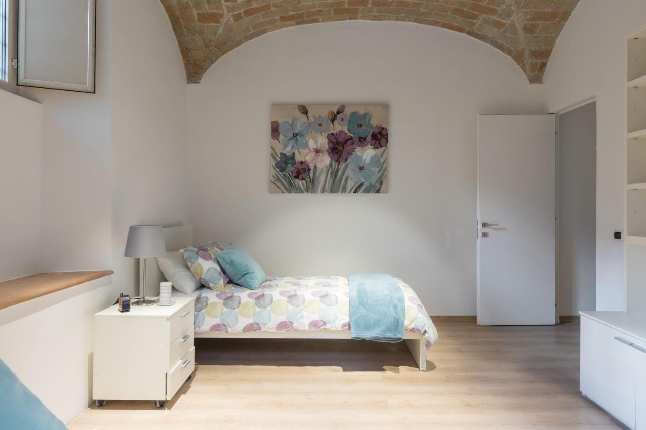 Amazing 4 Bedrooms With Garden Rom