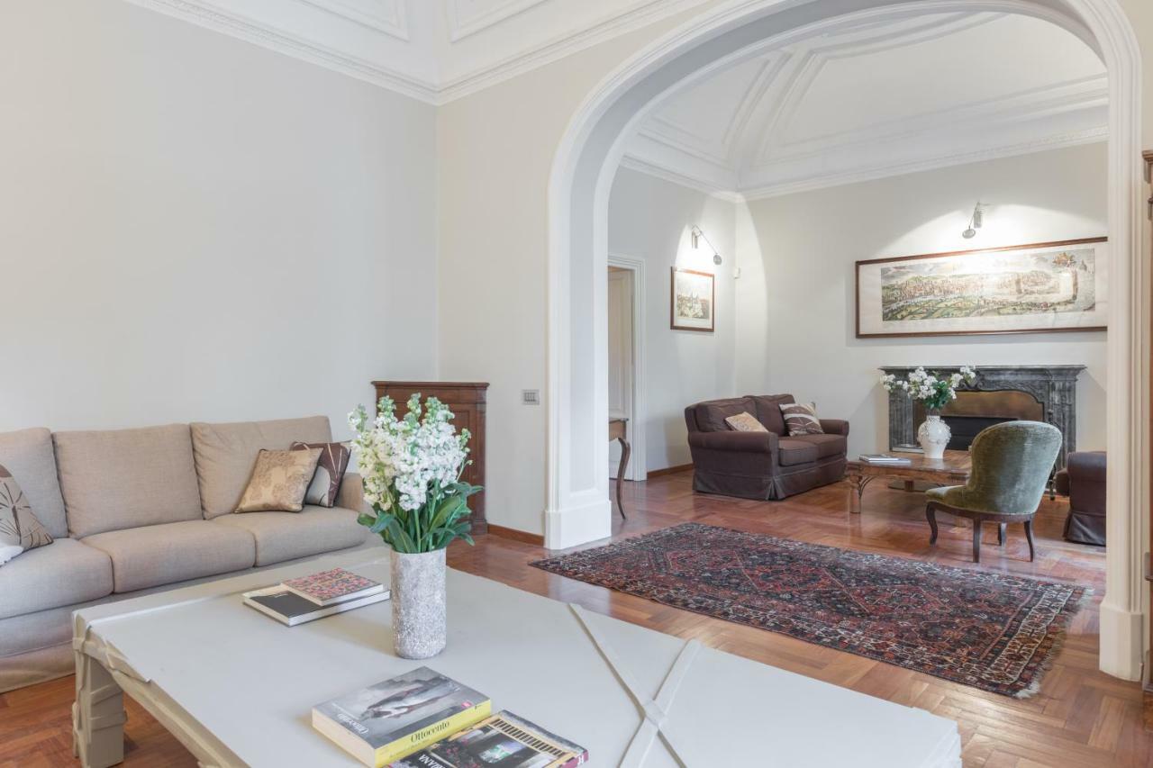 Amazing 4 Bedrooms With Garden * Roma