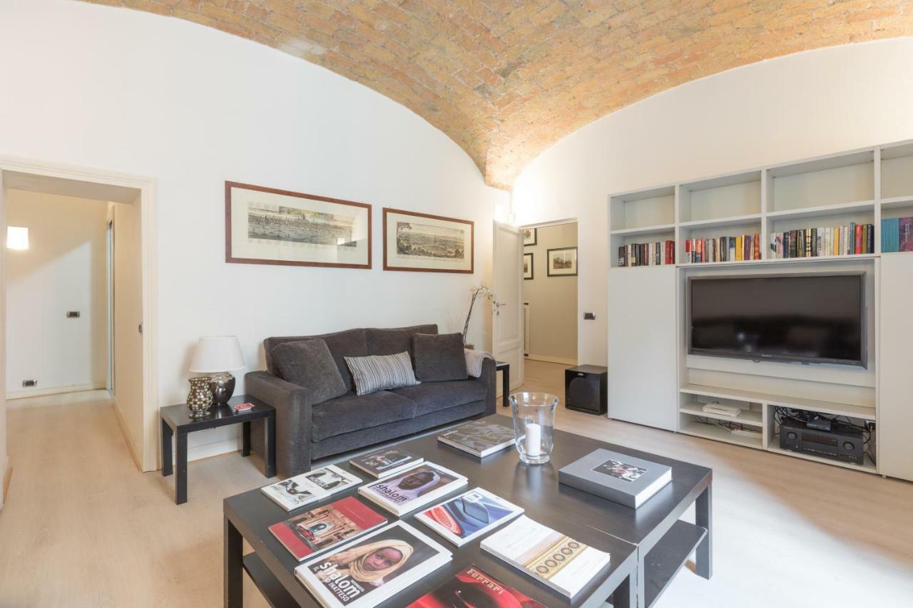 Apartment Amazing 4 Bedrooms With Garden Rom