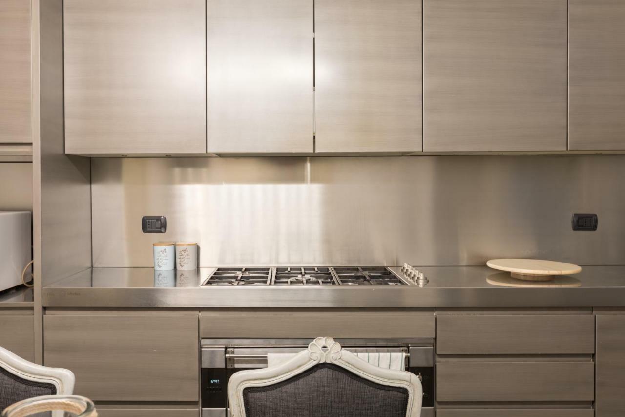 Amazing 4 Bedrooms With Garden Apartment