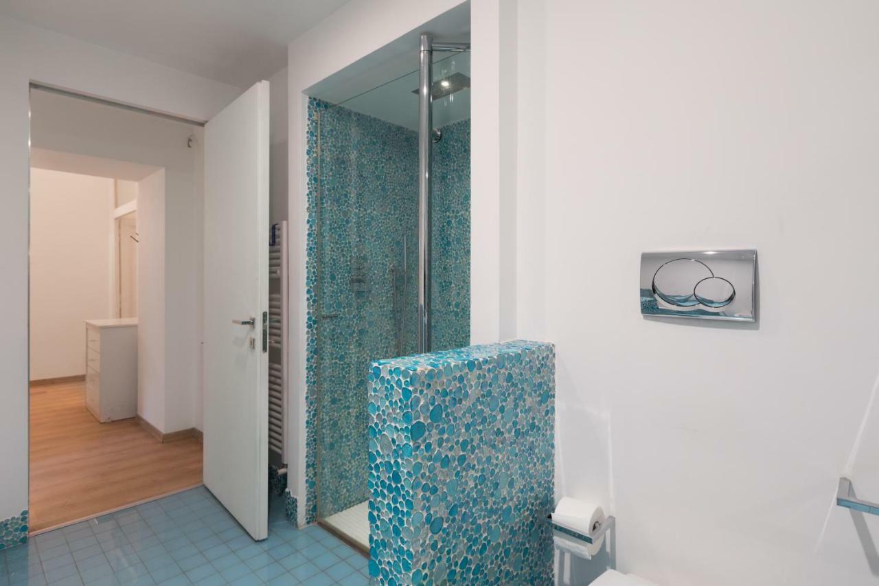 Apartment Amazing 4 Bedrooms With Garden Rom