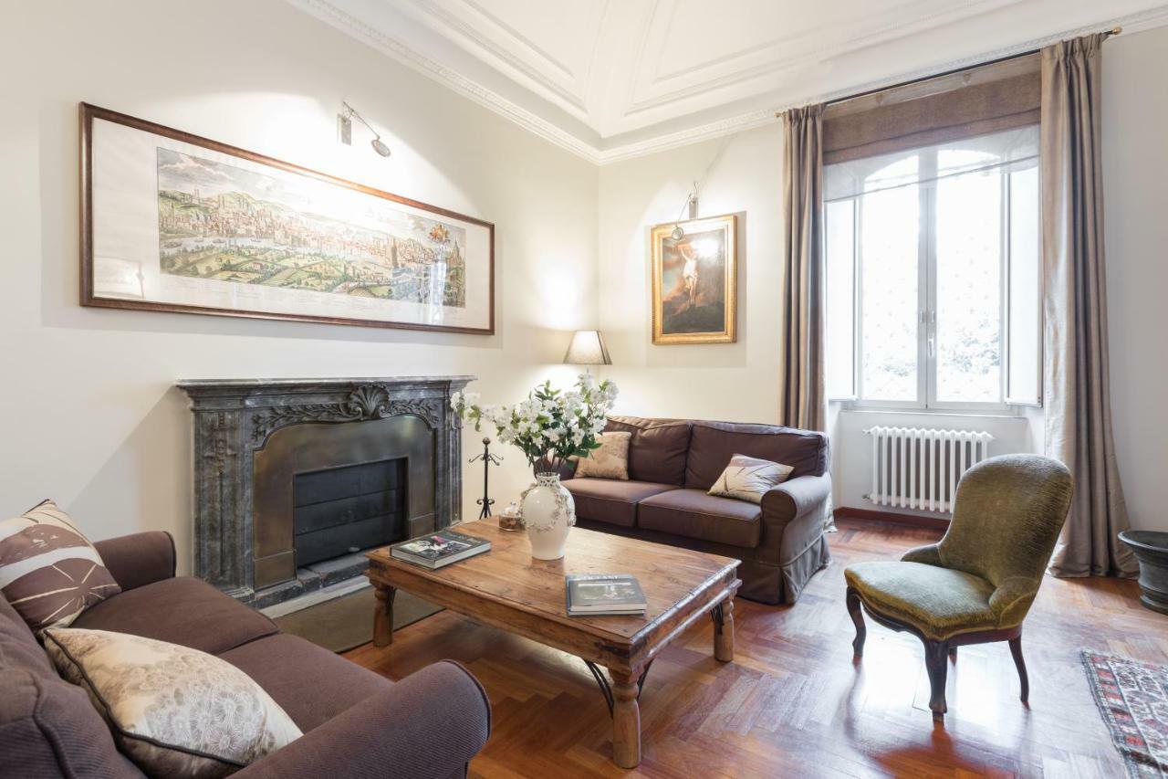Amazing 4 Bedrooms With Garden Apartment