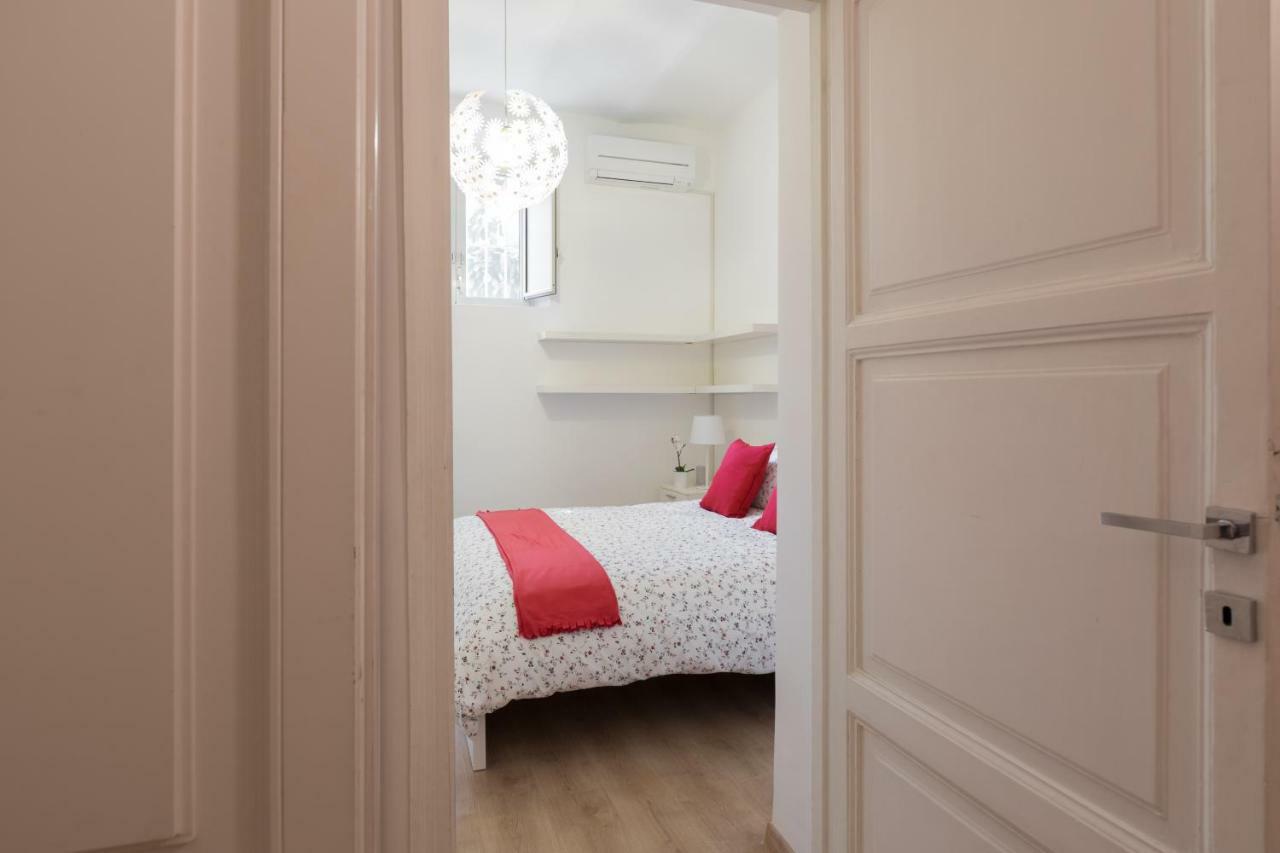 Apartment Amazing 4 Bedrooms With Garden Rom