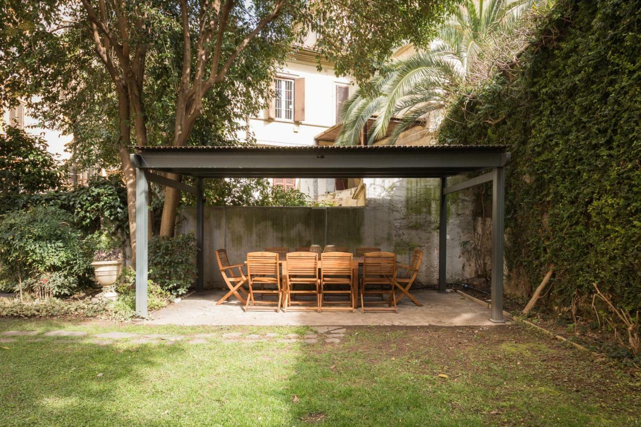 Amazing 4 Bedrooms With Garden Apartment