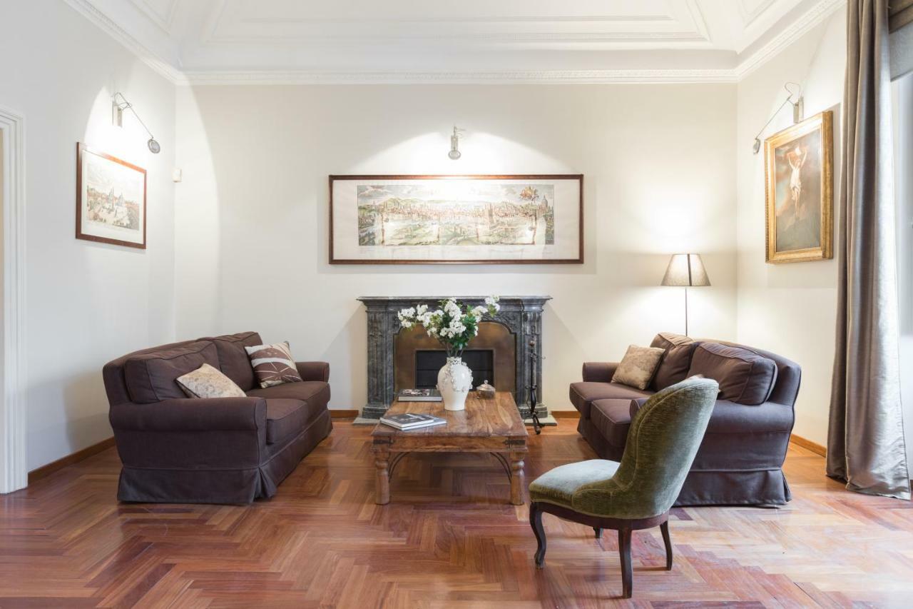 Amazing 4 Bedrooms With Garden Apartment *