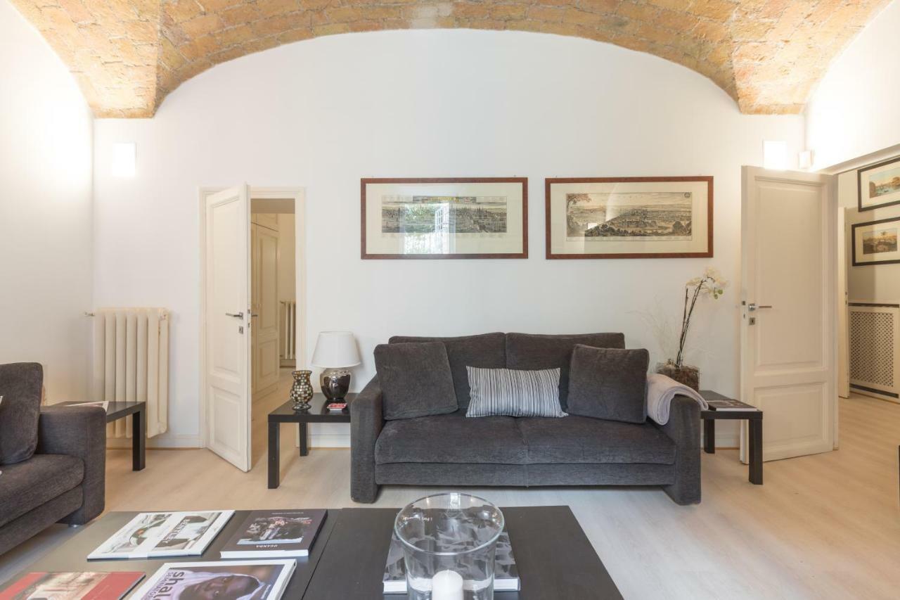 Amazing 4 Bedrooms With Garden Apartment Rom